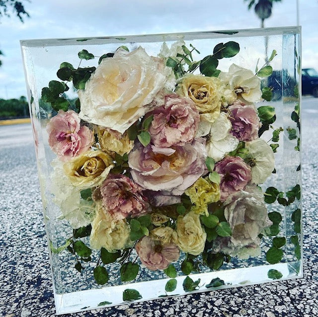 Cube-Blessed & Pressed Floral Preservation